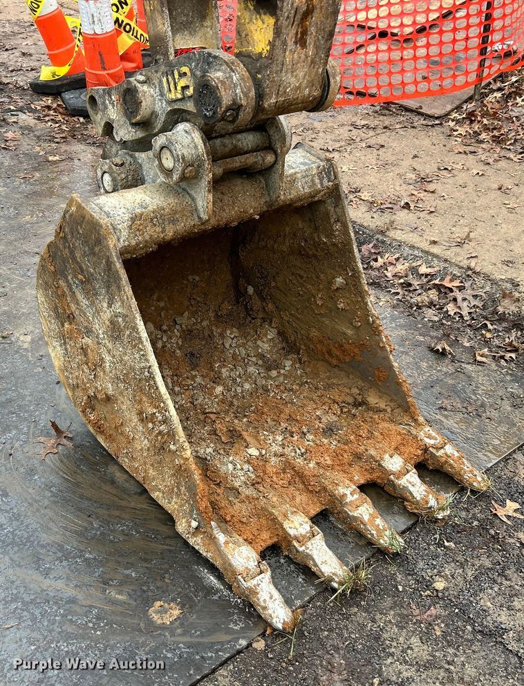 image for item ET6713 2020 Komatsu PC55MR-5 mini excavator