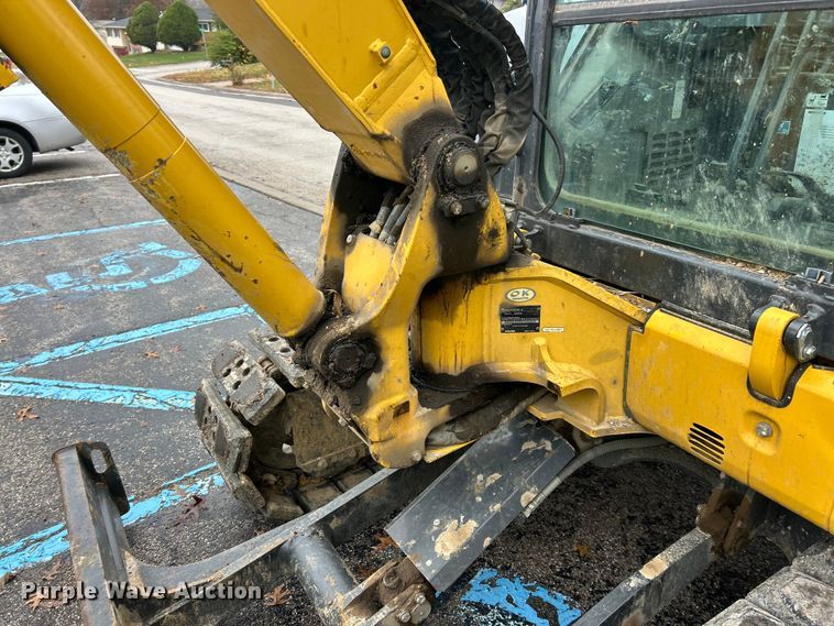 image for item ET6714 2022 Komatsu PC55MR-5 mini excavator