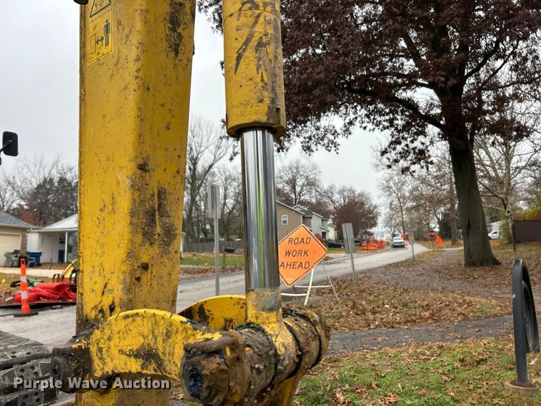 image for item ET6714 2022 Komatsu PC55MR-5 mini excavator