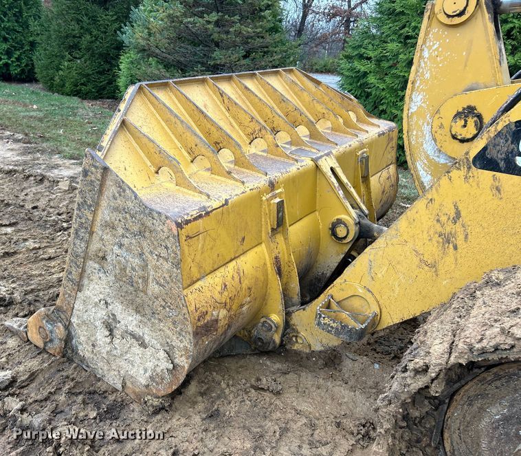 image for item ET6715 2015 Caterpillar 953D track loader