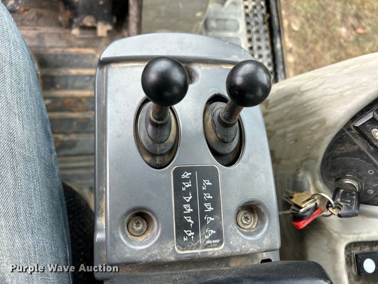 image for item ET6715 2015 Caterpillar 953D track loader