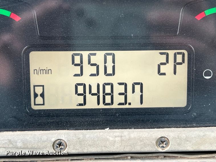 image for item ET6715 2015 Caterpillar 953D track loader