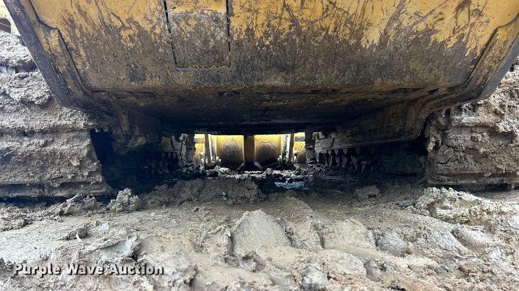 image for item ET6715 2015 Caterpillar 953D track loader