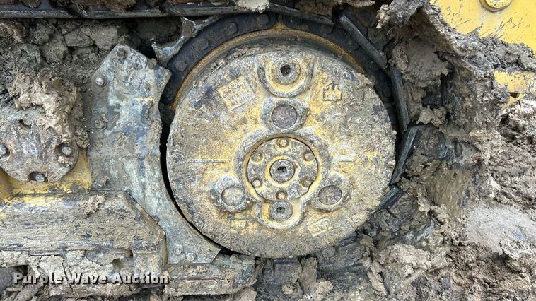 image for item ET6715 2015 Caterpillar 953D track loader