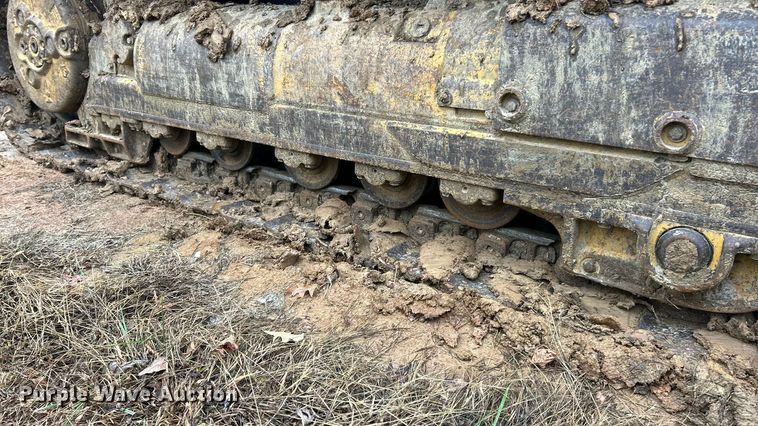 image for item ET6715 2015 Caterpillar 953D track loader