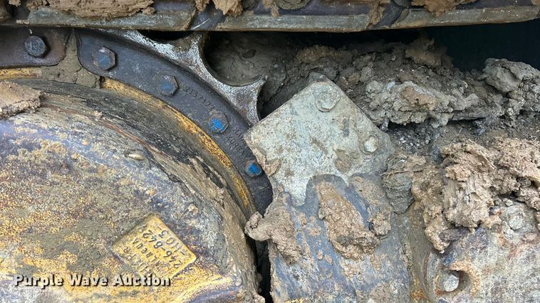 image for item ET6715 2015 Caterpillar 953D track loader