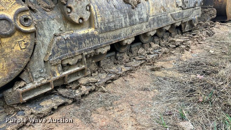 image for item ET6715 2015 Caterpillar 953D track loader