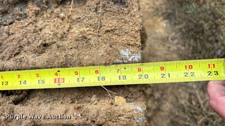 image for item ET6715 2015 Caterpillar 953D track loader