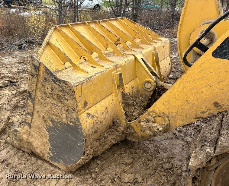 image for item ET6716 2015 Caterpillar 953D track loader