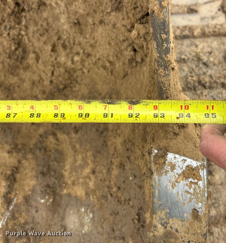 image for item ET6716 2015 Caterpillar 953D track loader