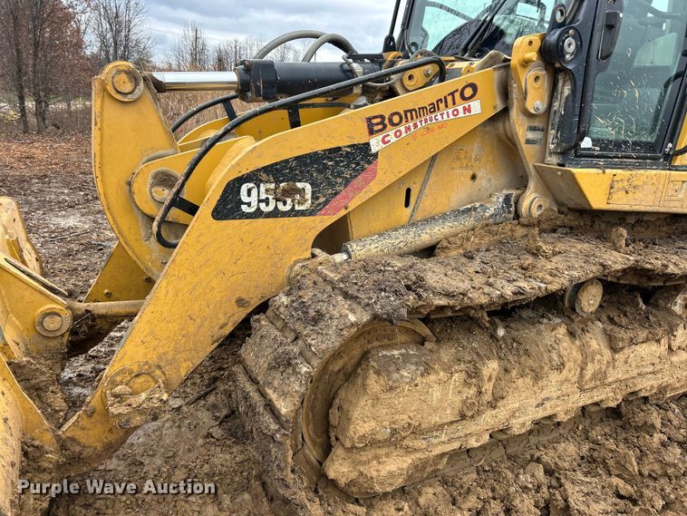 image for item ET6716 2015 Caterpillar 953D track loader