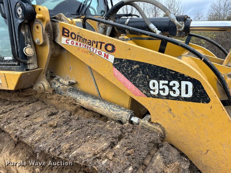 image for item ET6716 2015 Caterpillar 953D track loader