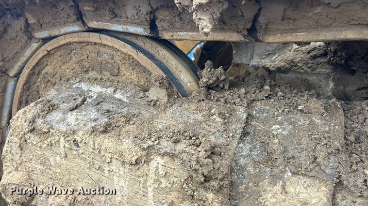 image for item ET6716 2015 Caterpillar 953D track loader