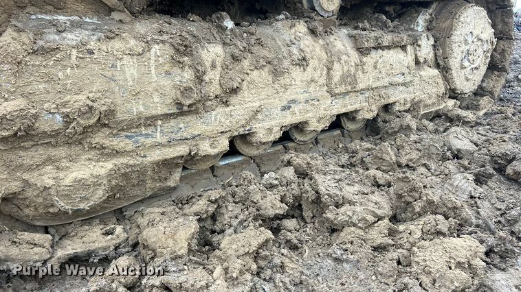 image for item ET6716 2015 Caterpillar 953D track loader