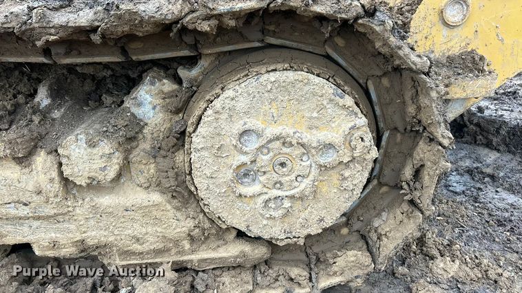 image for item ET6716 2015 Caterpillar 953D track loader