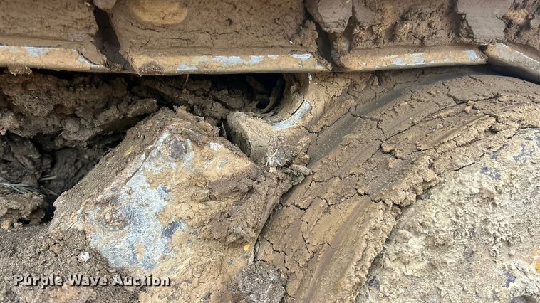 image for item ET6716 2015 Caterpillar 953D track loader