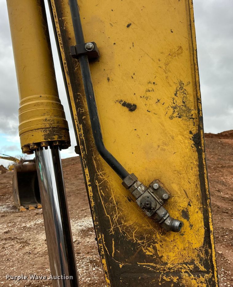 image for item ET6717 2016 Komatsu PC360LC-11 excavator