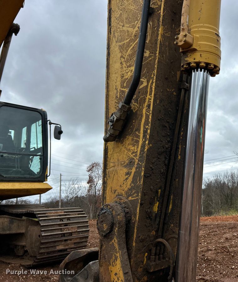 image for item ET6717 2016 Komatsu PC360LC-11 excavator