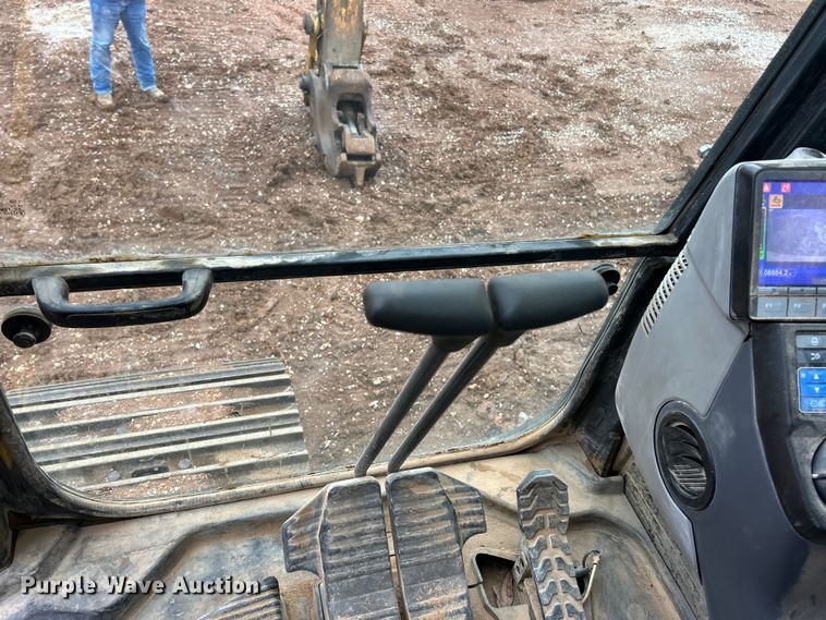 image for item ET6717 2016 Komatsu PC360LC-11 excavator