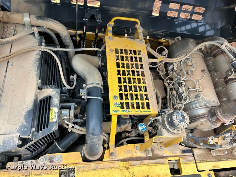 image for item ET6717 2016 Komatsu PC360LC-11 excavator