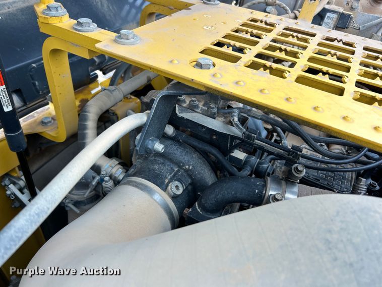 image for item ET6717 2016 Komatsu PC360LC-11 excavator