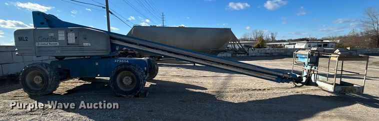 image for item ET6725 2002 Genie S80 boom lift