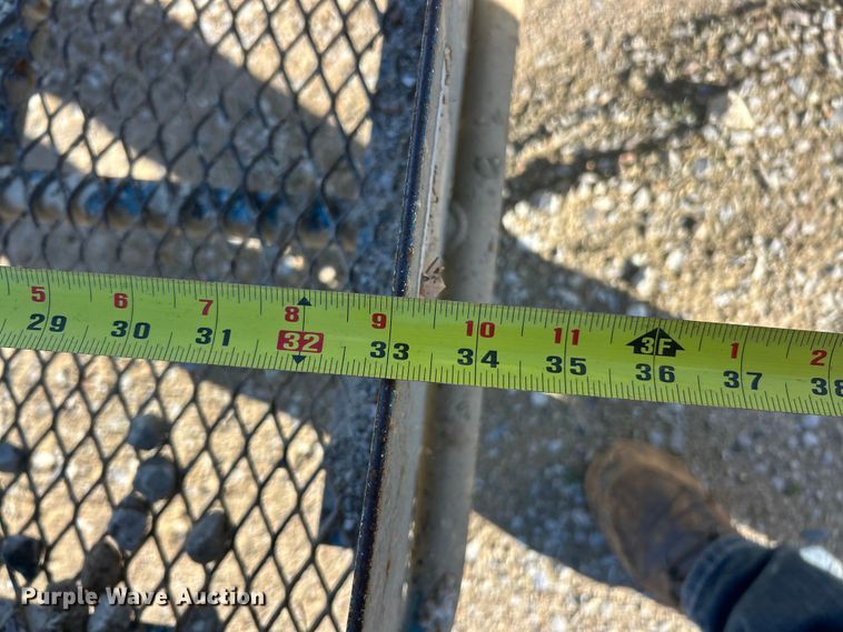 image for item ET6725 2002 Genie S80 boom lift