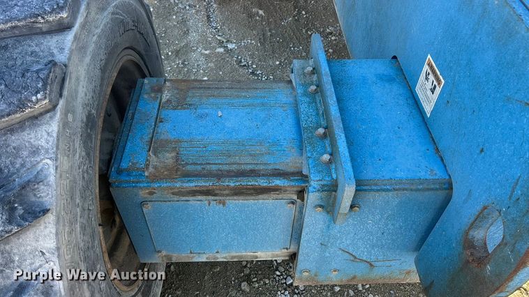 image for item ET6725 2002 Genie S80 boom lift