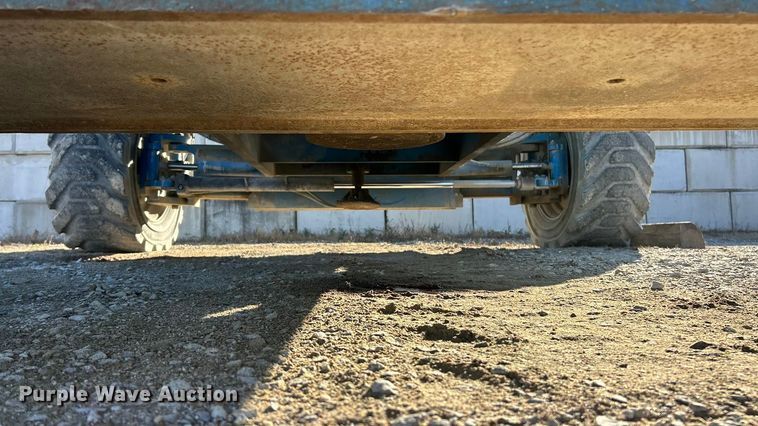 image for item ET6725 2002 Genie S80 boom lift