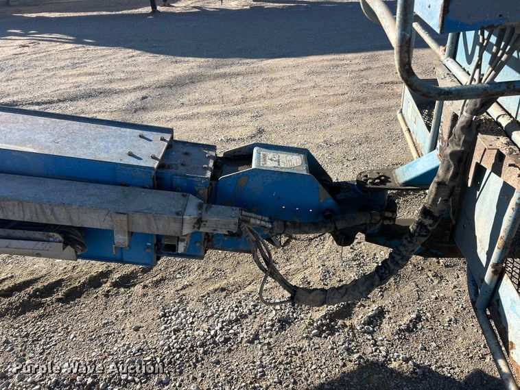 image for item ET6725 2002 Genie S80 boom lift