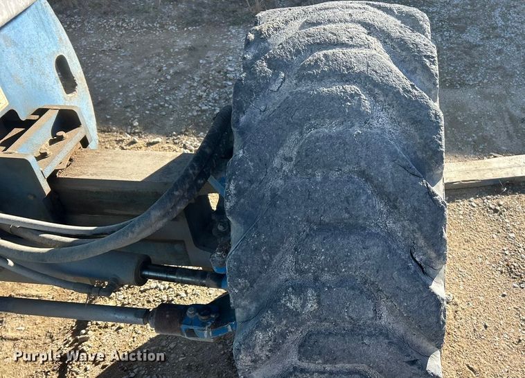 image for item ET6725 2002 Genie S80 boom lift