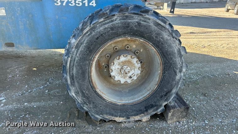 image for item ET6725 2002 Genie S80 boom lift