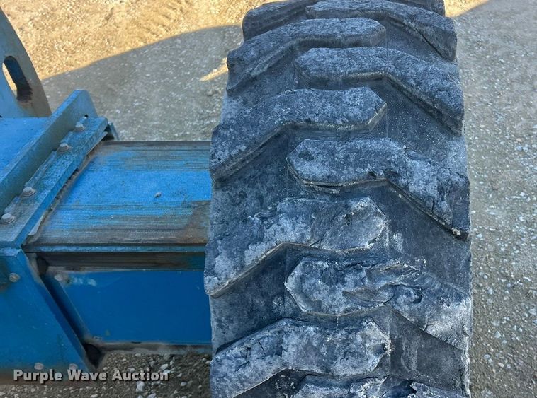 image for item ET6725 2002 Genie S80 boom lift