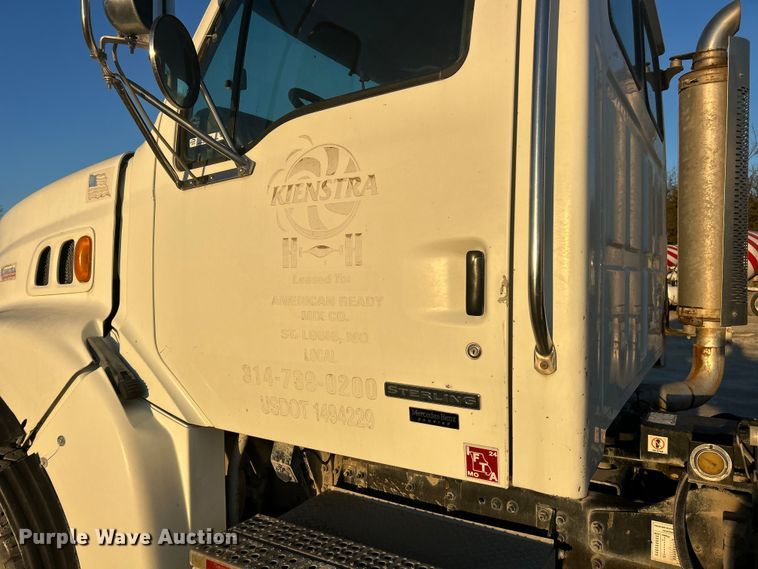 image for item ET6726 2007 Sterling L-Line ready mix truck