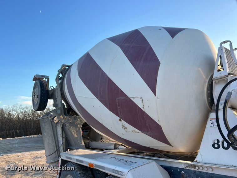 image for item ET6726 2007 Sterling L-Line ready mix truck