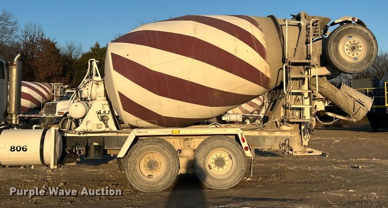 image for item ET6726 2007 Sterling L-Line ready mix truck