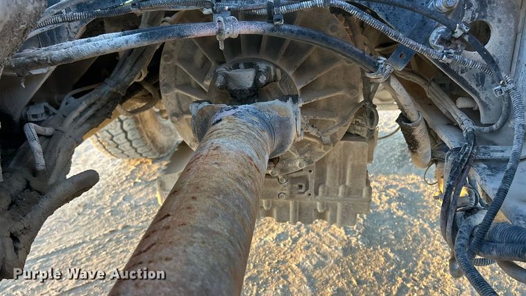 image for item ET6726 2007 Sterling L-Line ready mix truck