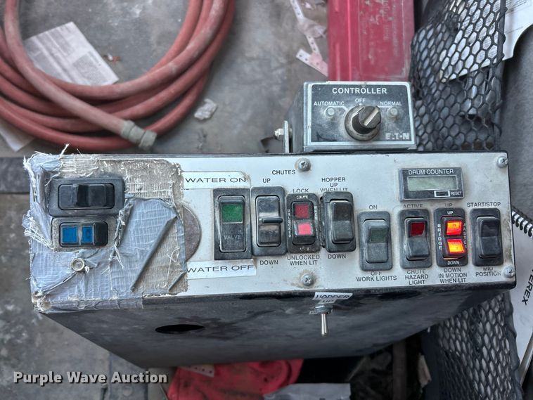 image for item ET6726 2007 Sterling L-Line ready mix truck