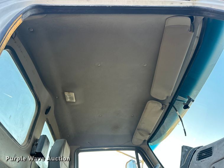 image for item ET6726 2007 Sterling L-Line ready mix truck