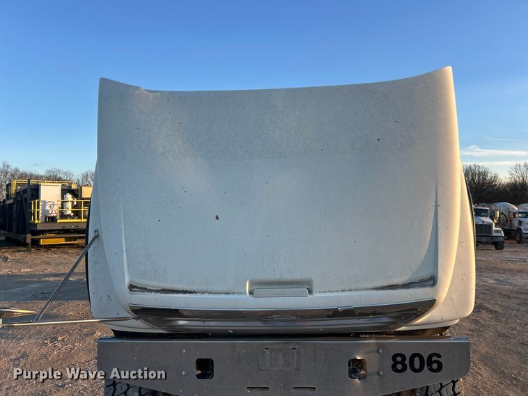 image for item ET6726 2007 Sterling L-Line ready mix truck