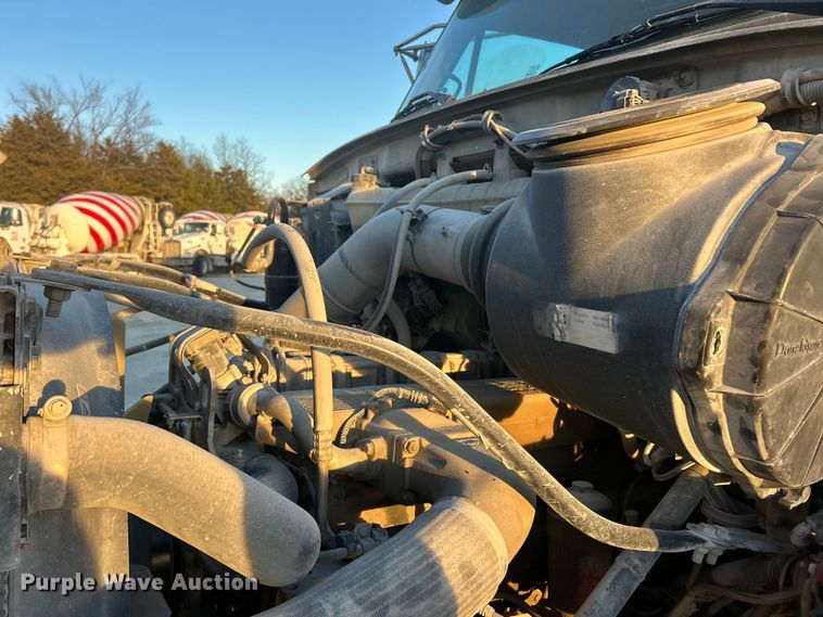 image for item ET6726 2007 Sterling L-Line ready mix truck