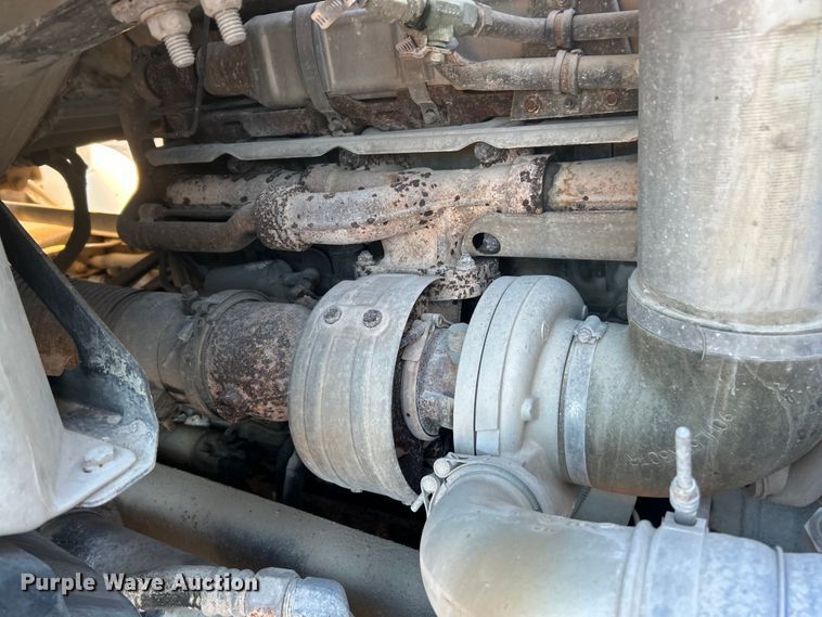 image for item ET6726 2007 Sterling L-Line ready mix truck