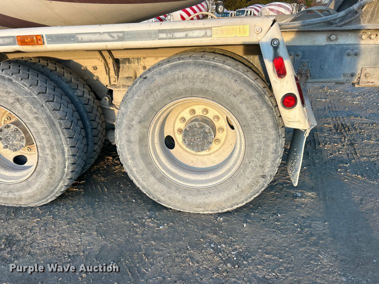 image for item ET6726 2007 Sterling L-Line ready mix truck