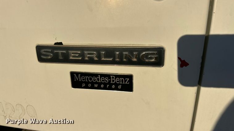 image for item ET6727 2006 Sterling L-Line ready mix truck