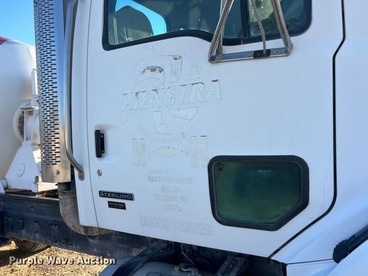 image for item ET6727 2006 Sterling L-Line ready mix truck