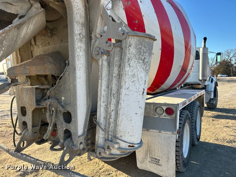 image for item ET6727 2006 Sterling L-Line ready mix truck