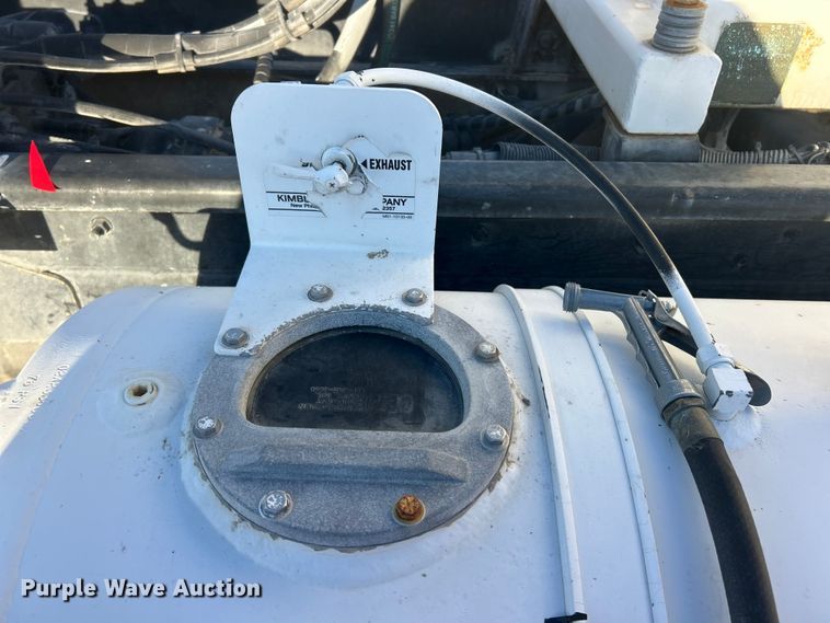 image for item ET6727 2006 Sterling L-Line ready mix truck