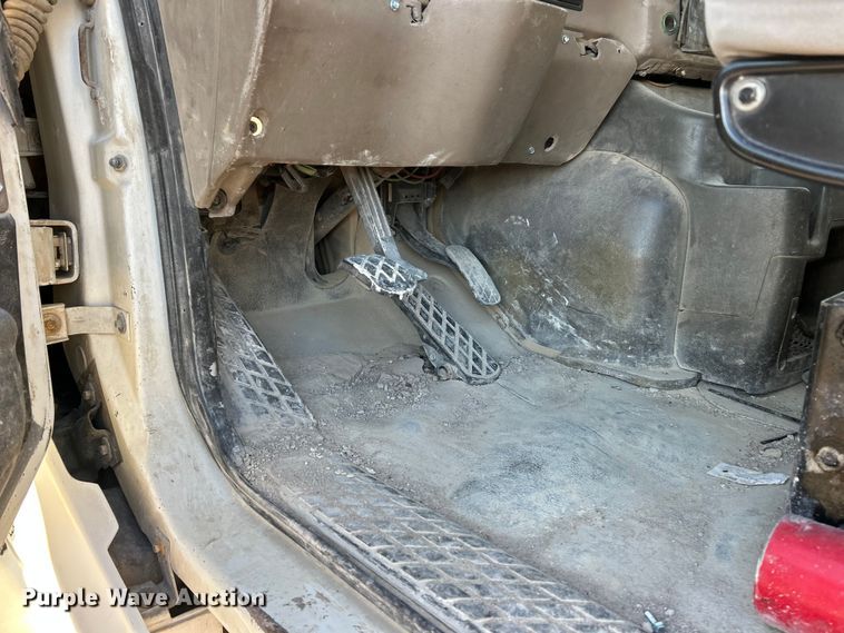 image for item ET6727 2006 Sterling L-Line ready mix truck