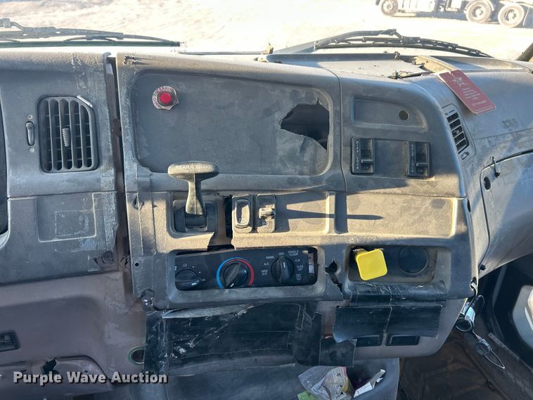 image for item ET6727 2006 Sterling L-Line ready mix truck