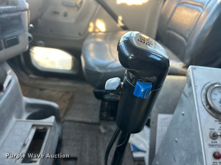 image for item ET6727 2006 Sterling L-Line ready mix truck